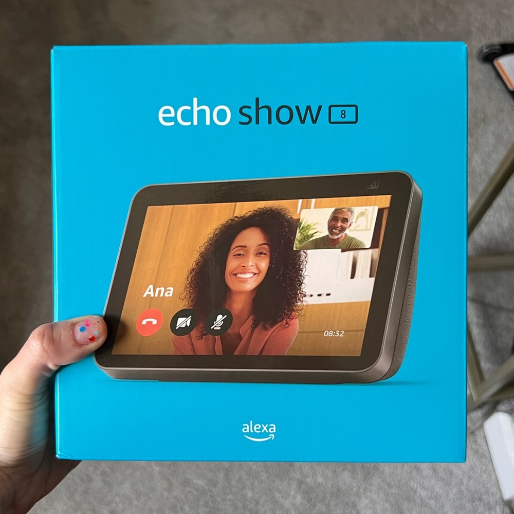 Amazon Echo 8